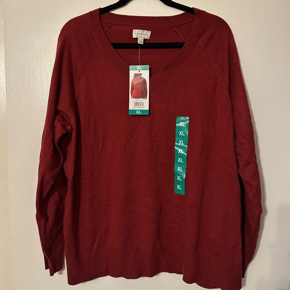 New Lucky Brand V-neck sweater size XL women